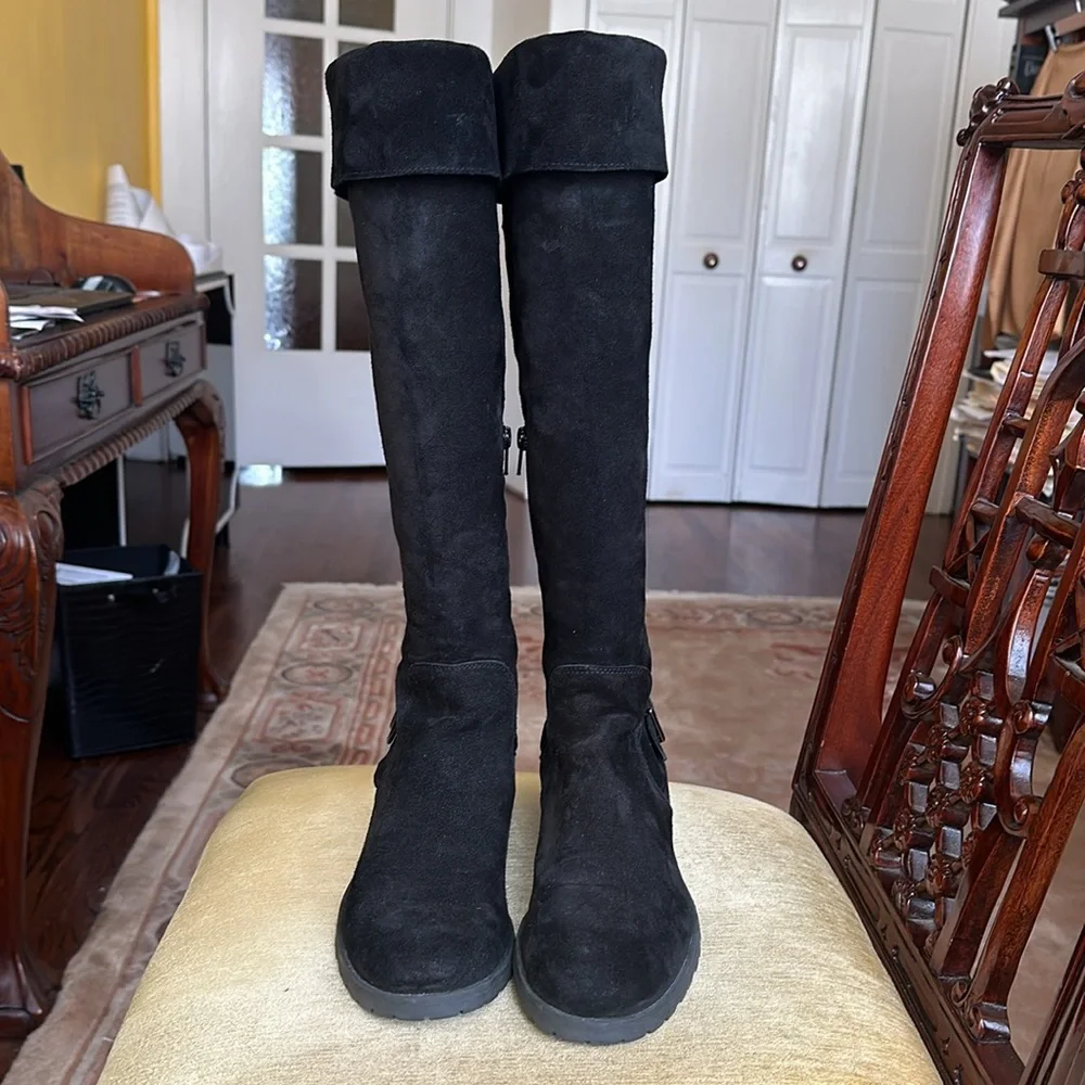 Danielle Italian Suede Over the Knee Flat Riding Boots Black, Size EU40  US 9.5